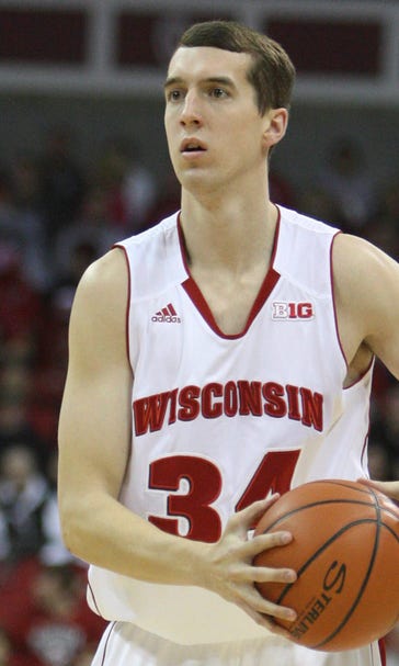 Bohannon teaches Badgers teammates Princeton offense